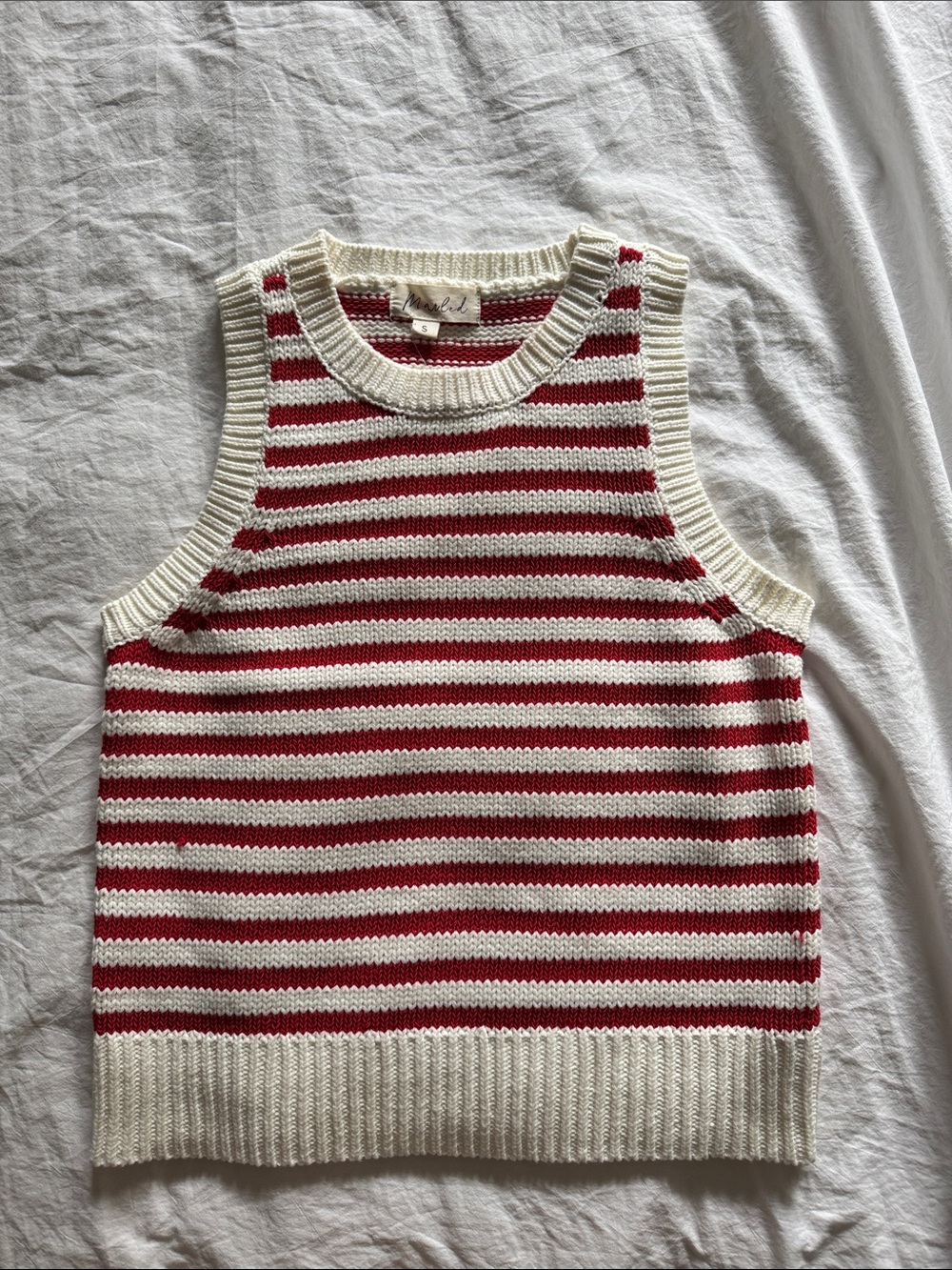 Marled Women’s Striped Red and Cream Knit Sleeveless Sweater Vest-size S (BNWT)